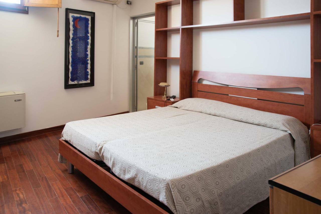Abaca Rooms Lecce Ngoại thất bức ảnh